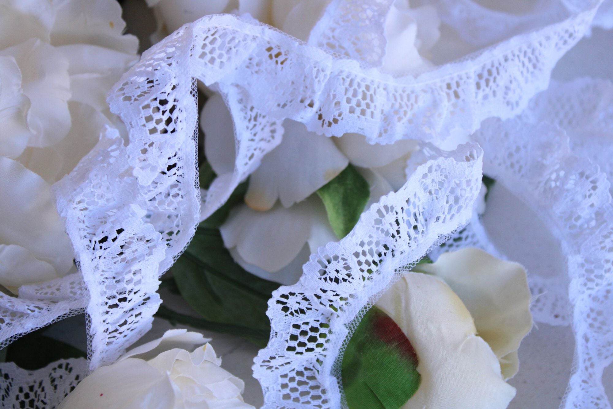 Vintage White Ruffled Lace Trim, Ribbon Insert, 1.25 wide, 3 Yards –  Toadstool Farm Vintage