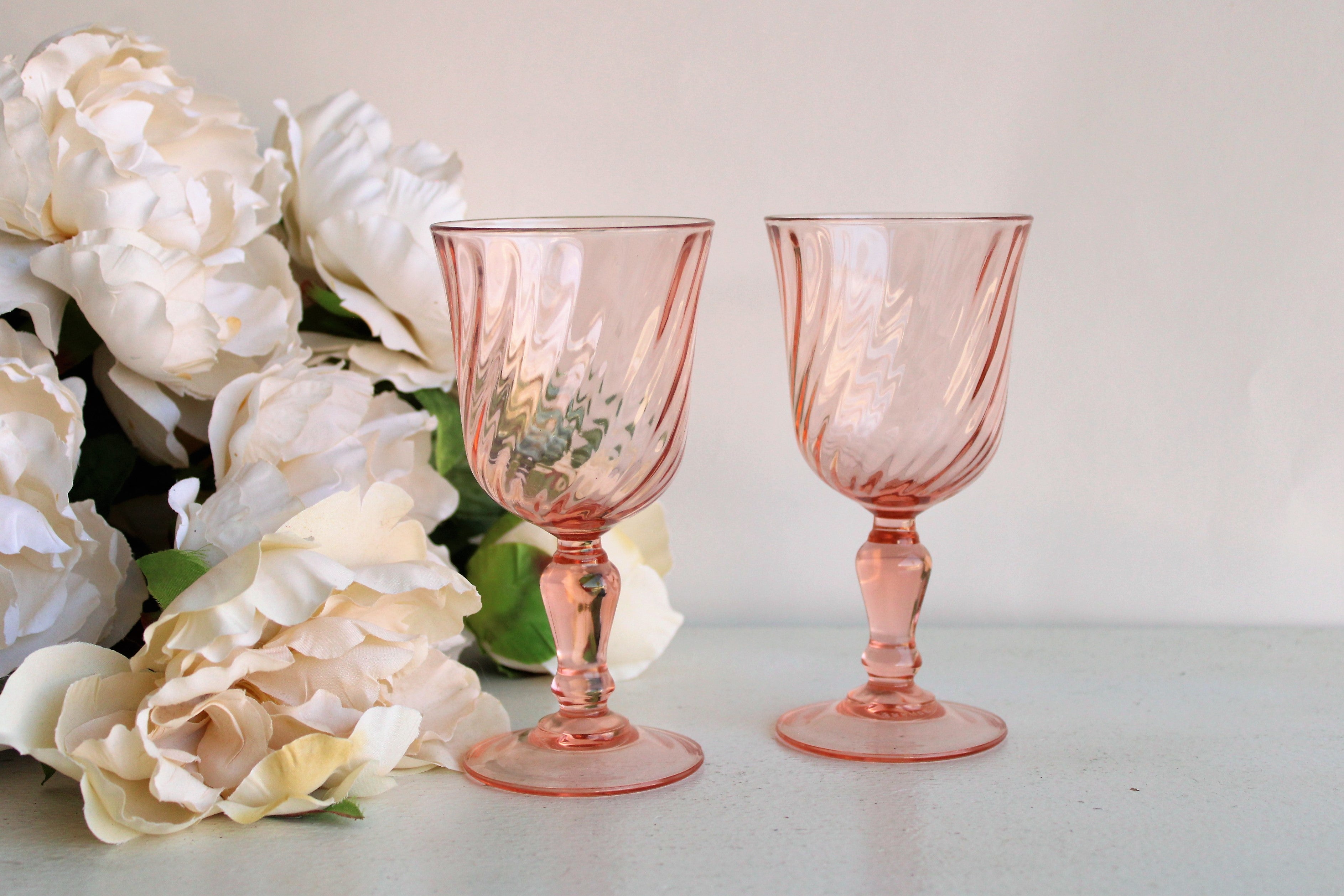 Parisian Performance Glassware French Paris Collection Crystal  Pink Glasses, Red & White Wines For Weddings Present Everyday Anniversary  (Iridescent Wine 2 set): Wine Glasses