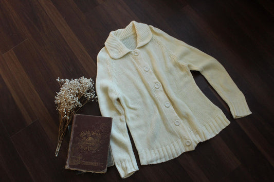 Vintage 1960s 1970s Volup Cream Cardigan With Peter Pan Collar