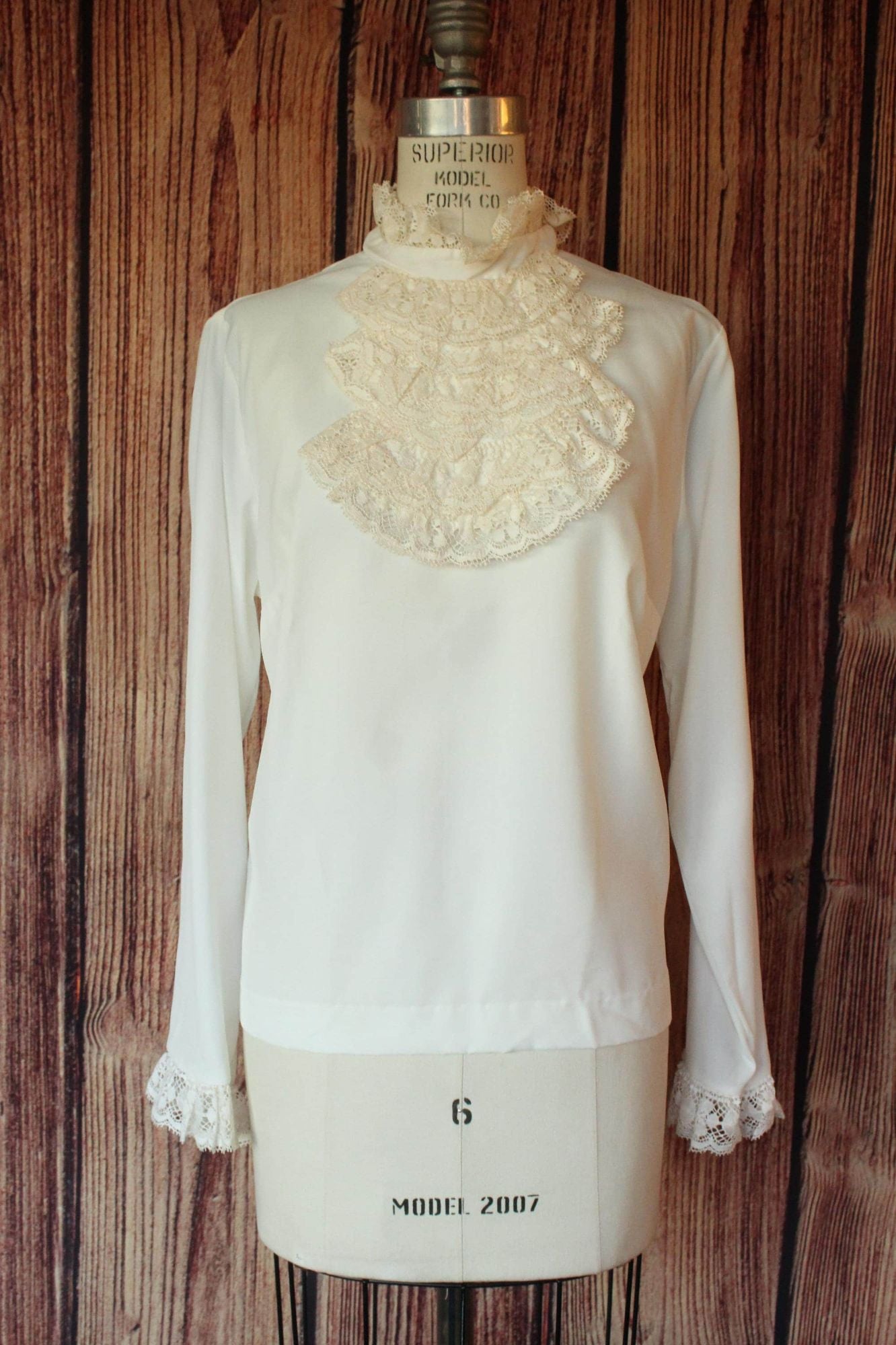 Vintage 1960s New with Tags Judy Bond White Top with Lace Jabot