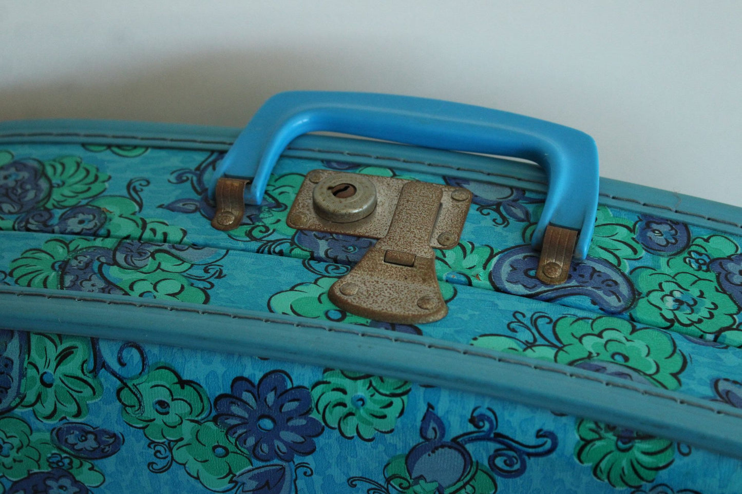 Vintage 1960s Floral Print Hard Side Suitcase