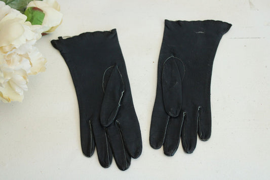 Vintage 1950s Size 7.5 Black Italian Leather Gloves