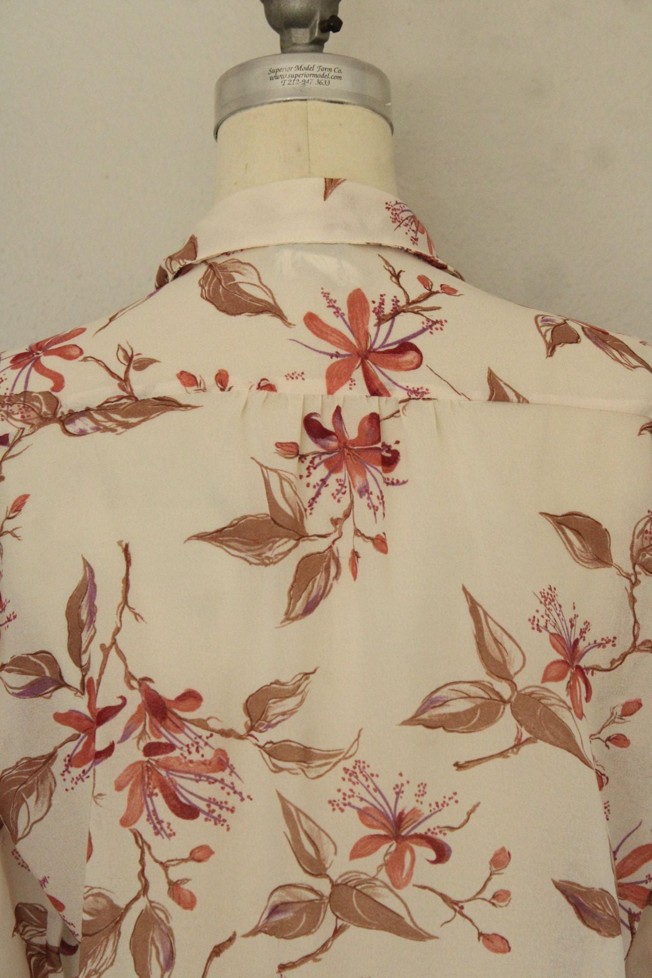 Vintage 1970s Campus Casuals Floral Print Button Down Blouse