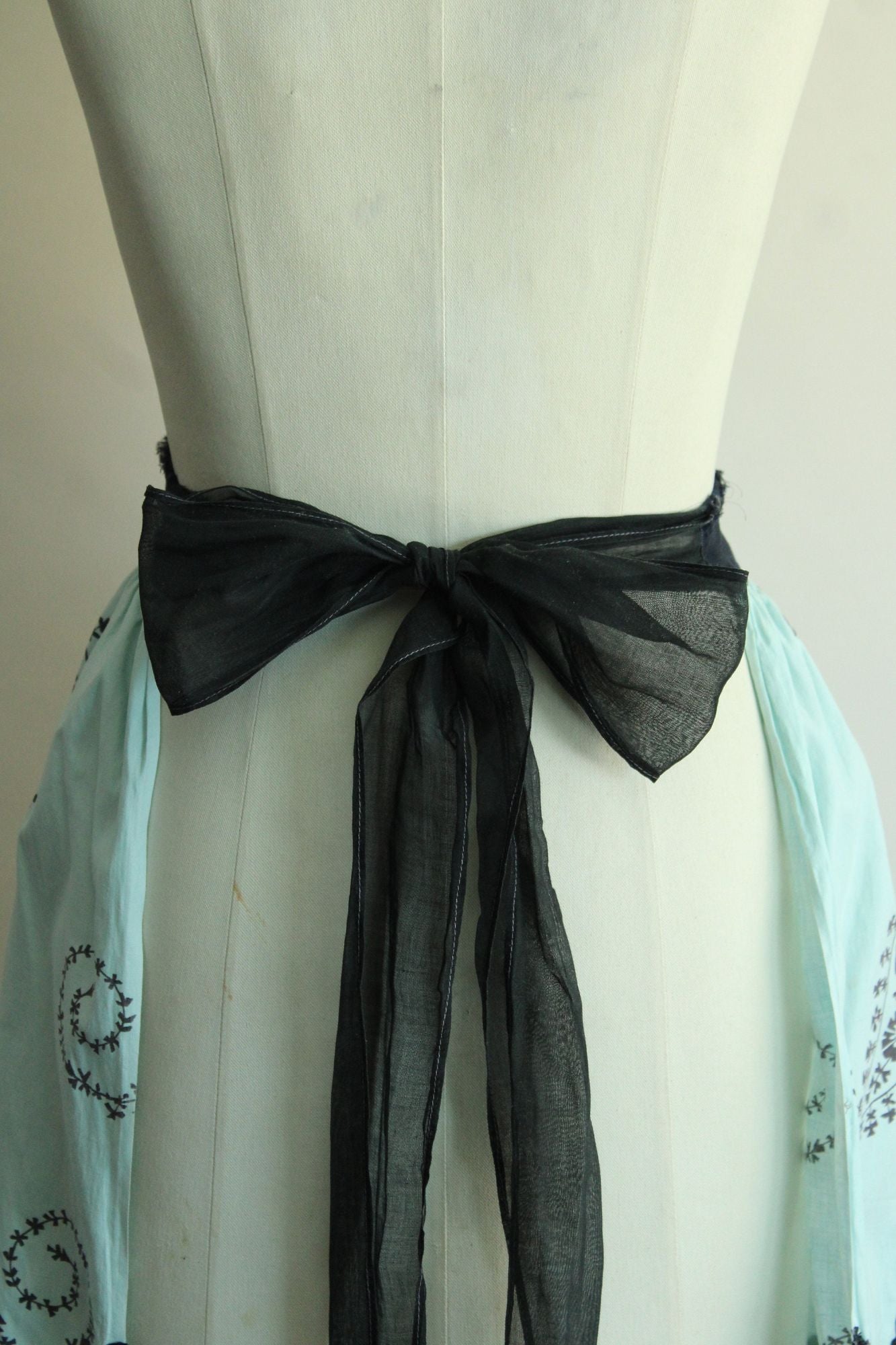 Vintage 1960s Apron, Mint Green and Black Cotton Half Apron with Ricrac Trim