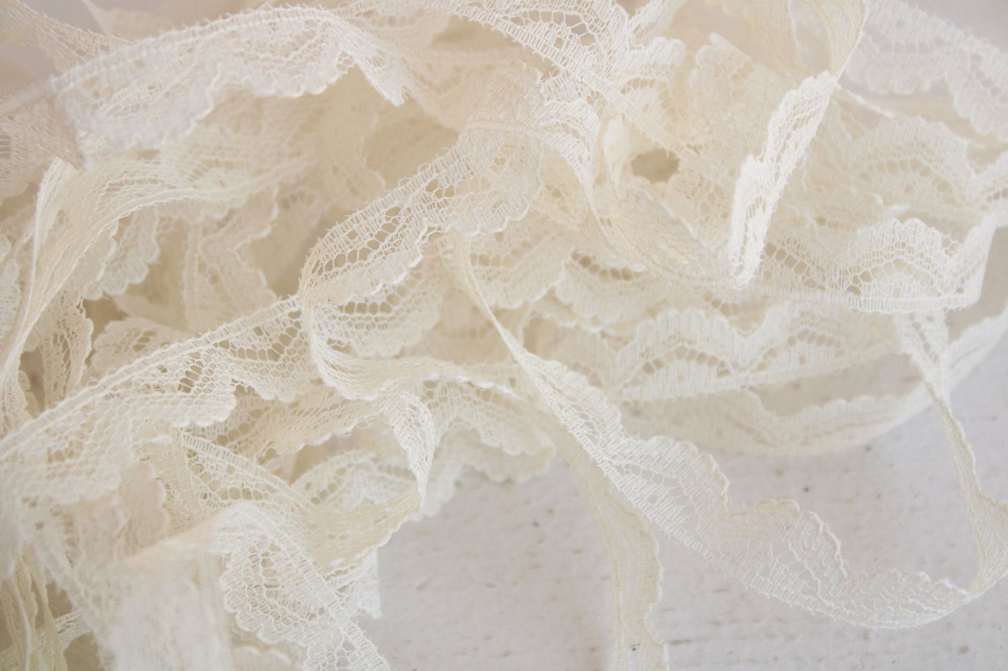 Vintage Ivory Lace Trim, Scalloped Edge, 5 yards , .5" wide