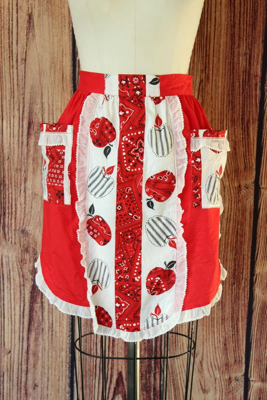 Vintage 1960s Red and White Country Print Cotton Half Apron