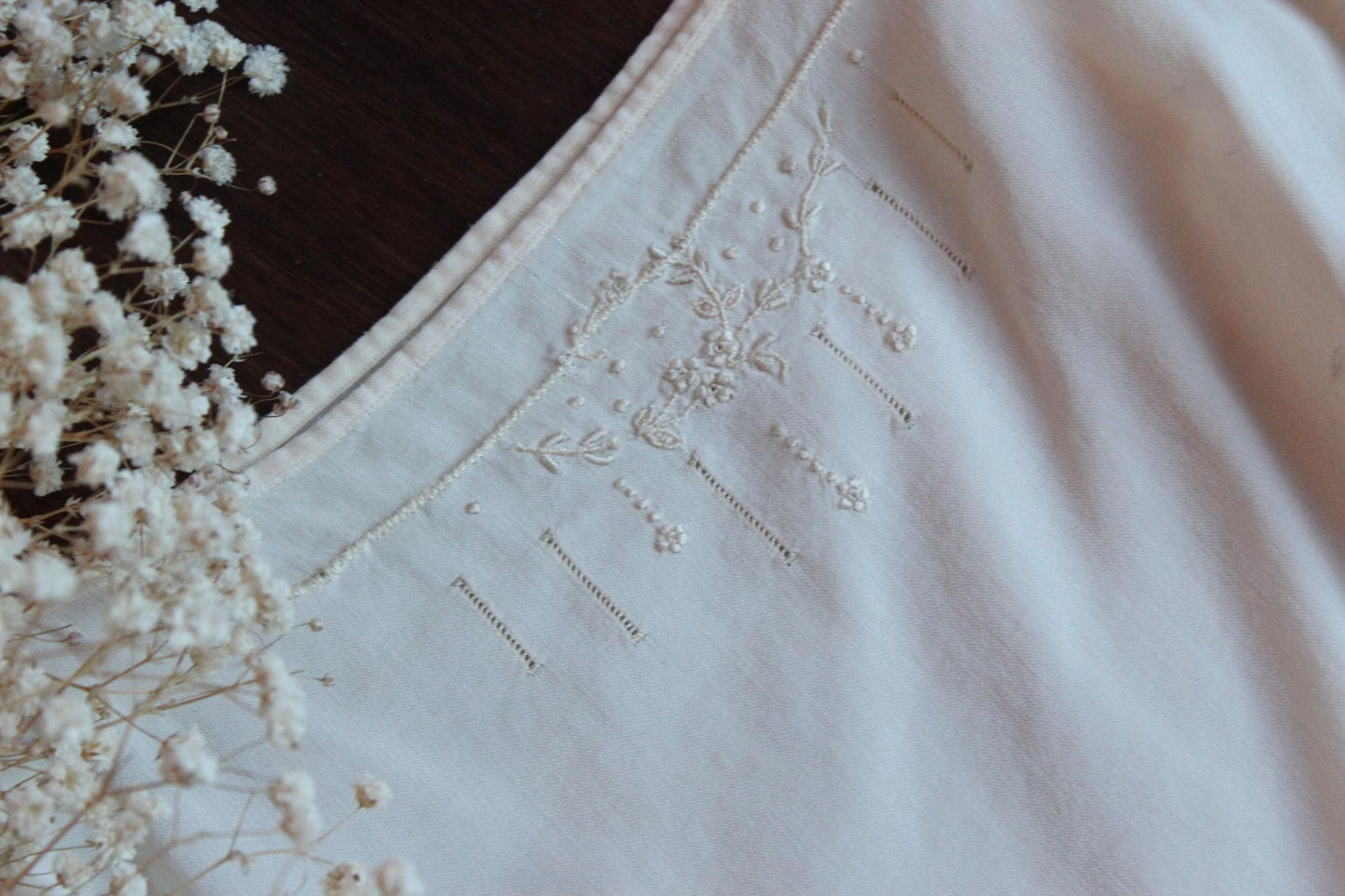 Vintage 1920s Ivory Embroidered Flapper Camisole Top