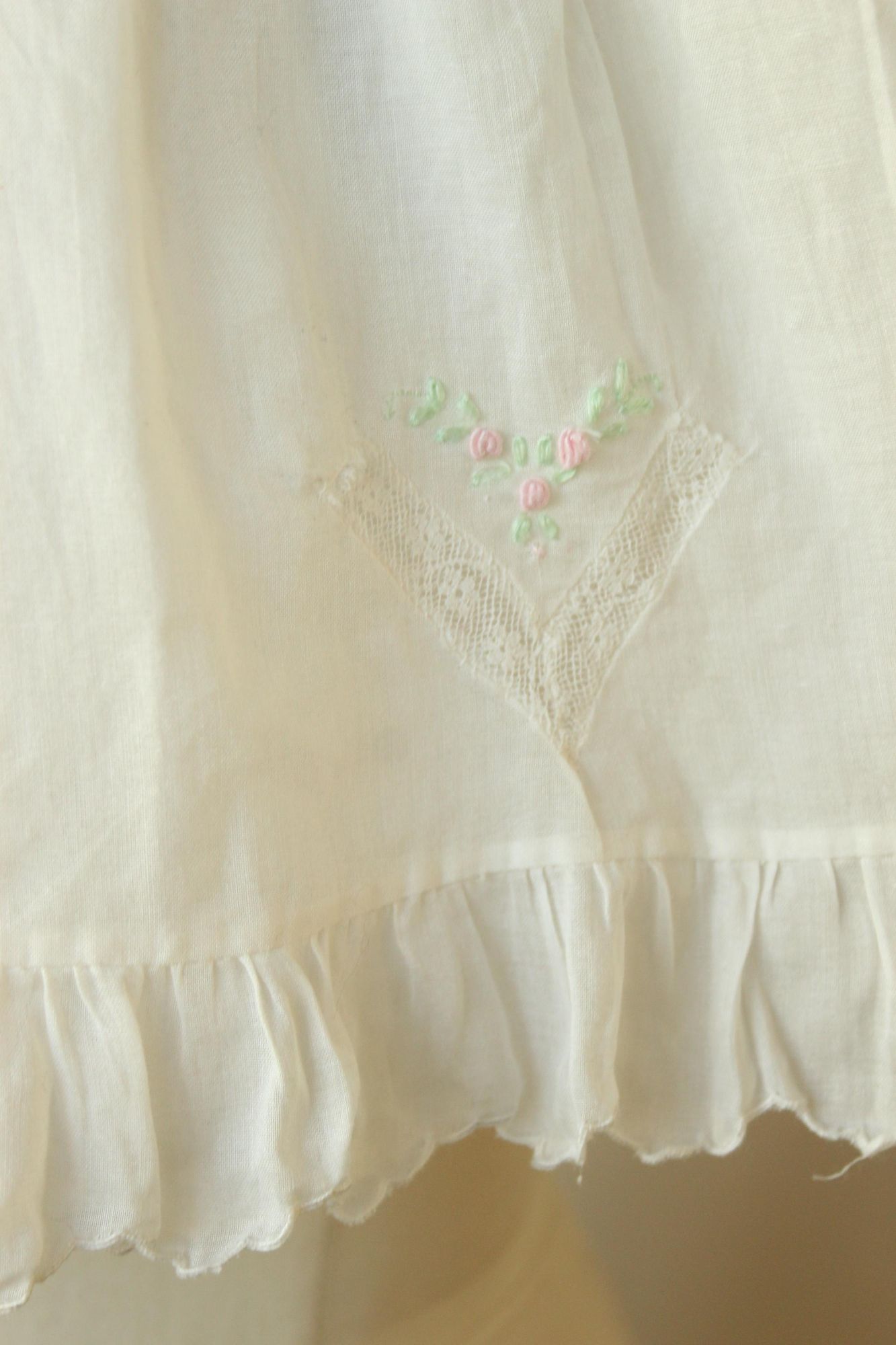 Vintage 1950s 1960s Embroidered Flowers White Cotton Baby Dress