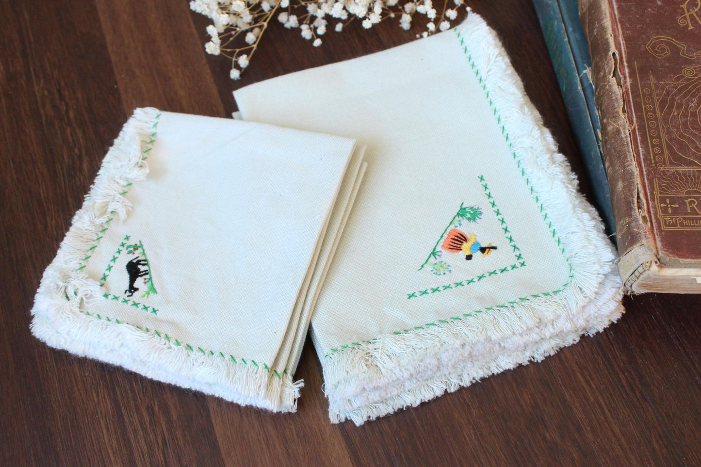 Vintage Green Embroidered Mexican Napkins and Placemat Set