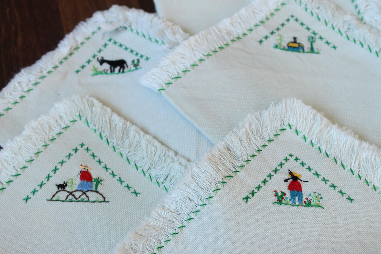 Vintage Green Embroidered Mexican Napkins and Placemat Set