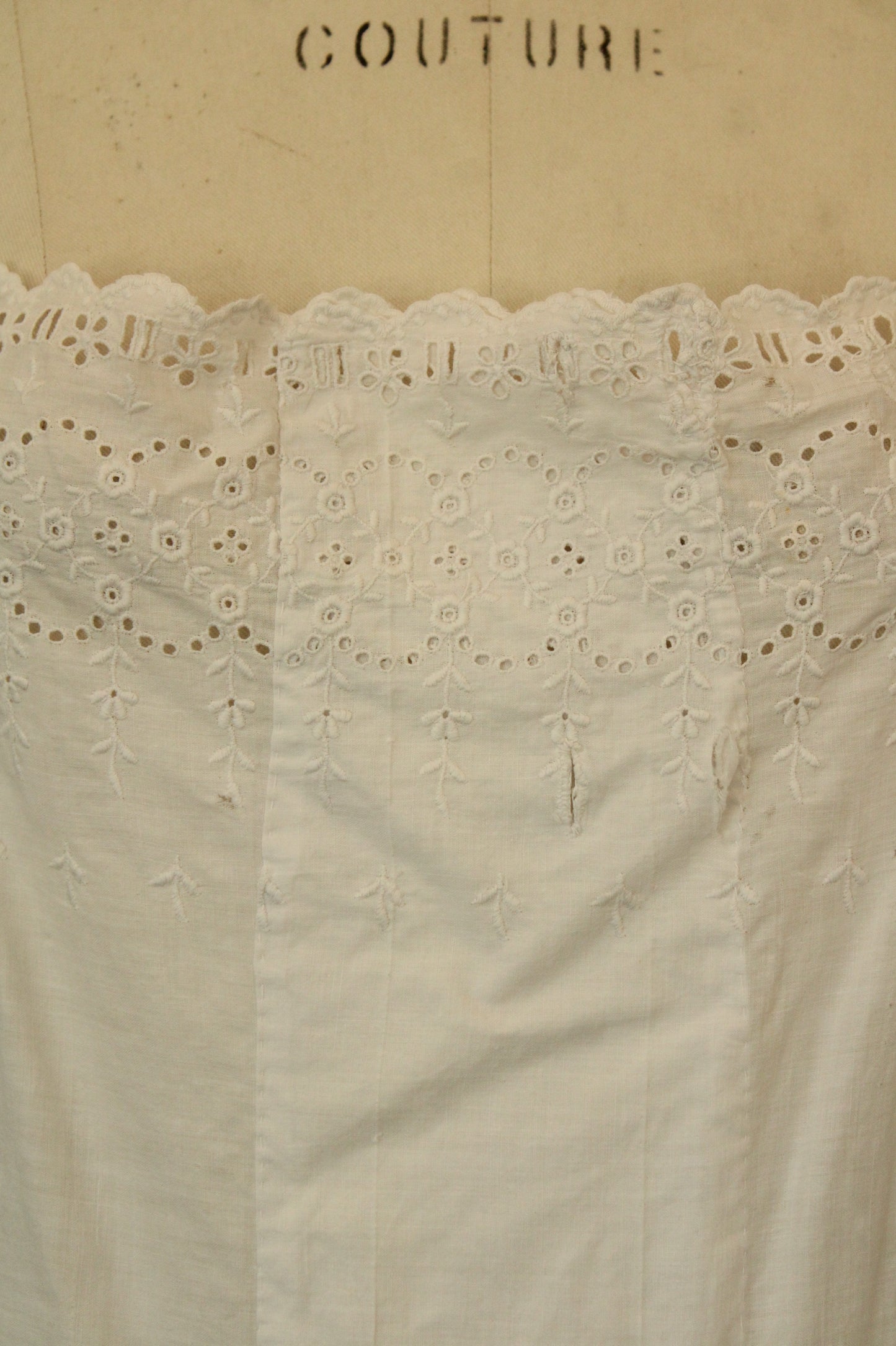 Vintage 1920s Volup Size White Cotton Chemise