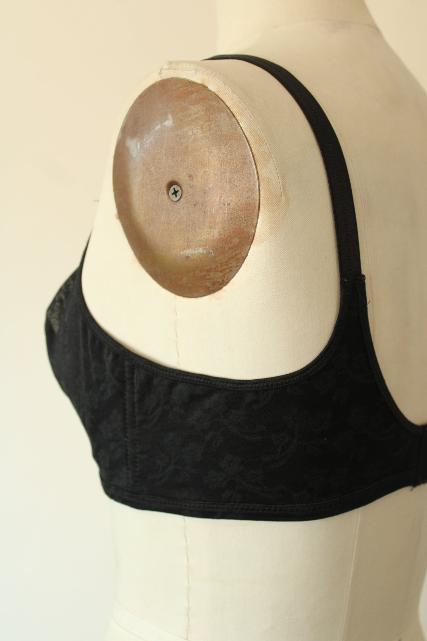 Vintage Early 2000s Black Daisy Pattern Wireless Bra