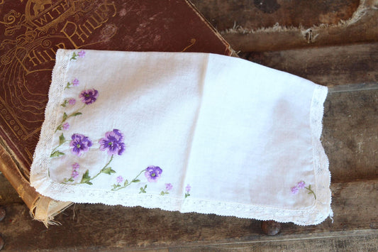 Vintage Violet Flower Hankie with Lace Trim