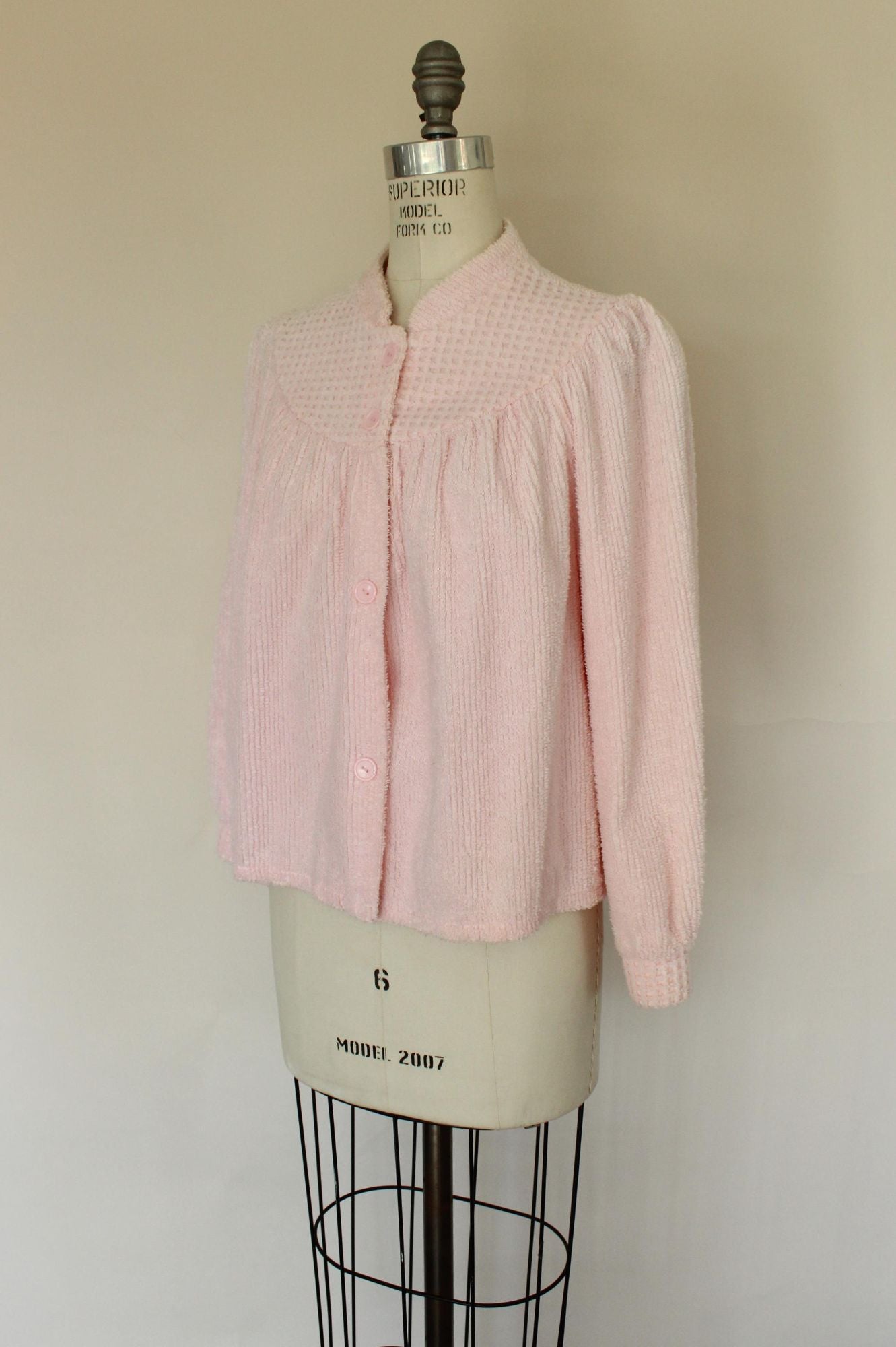 Vintage 1970s 1980s Pink Chenille Bed Jacket