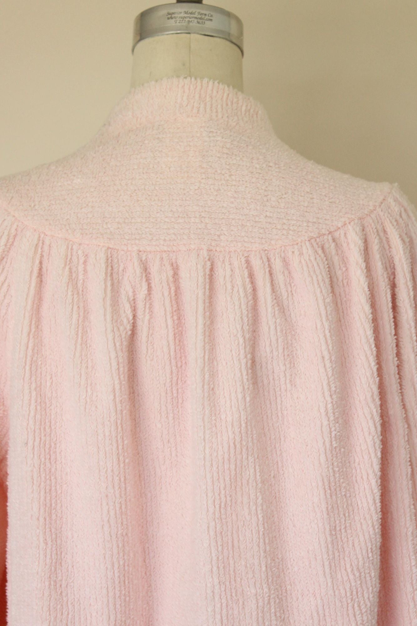 Vintage 1970s 1980s Pink Chenille Bed Jacket