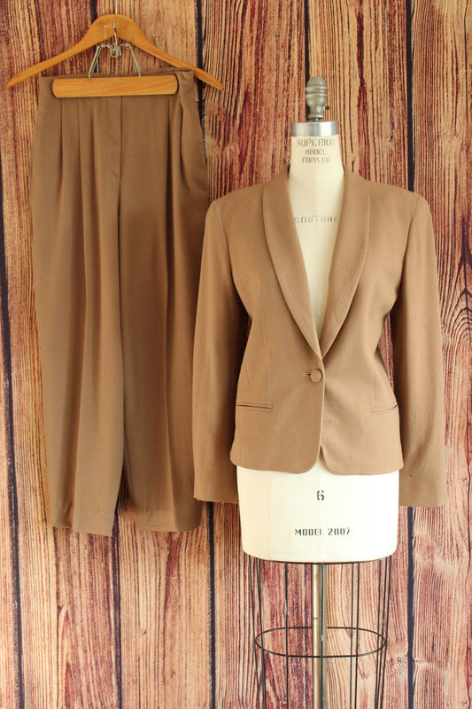 Vintage 1980s 1990s Liz Claiborne Petites Brown Wool Two Piece Pantsuit