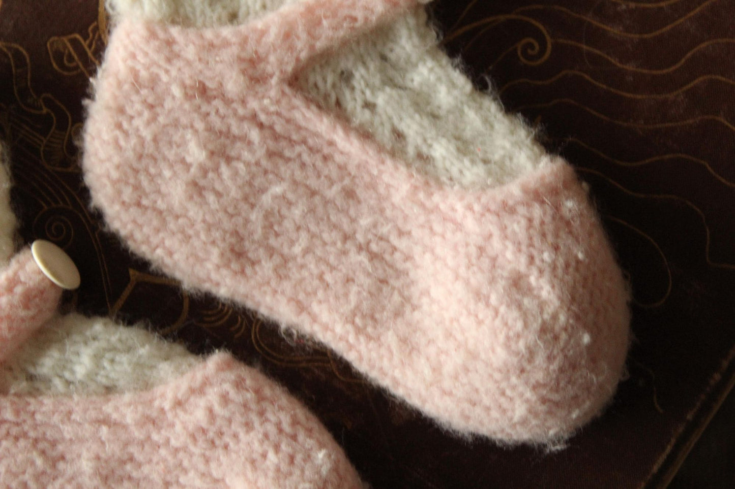 Vintage 1950s Baby Booties in White and Pink Knit