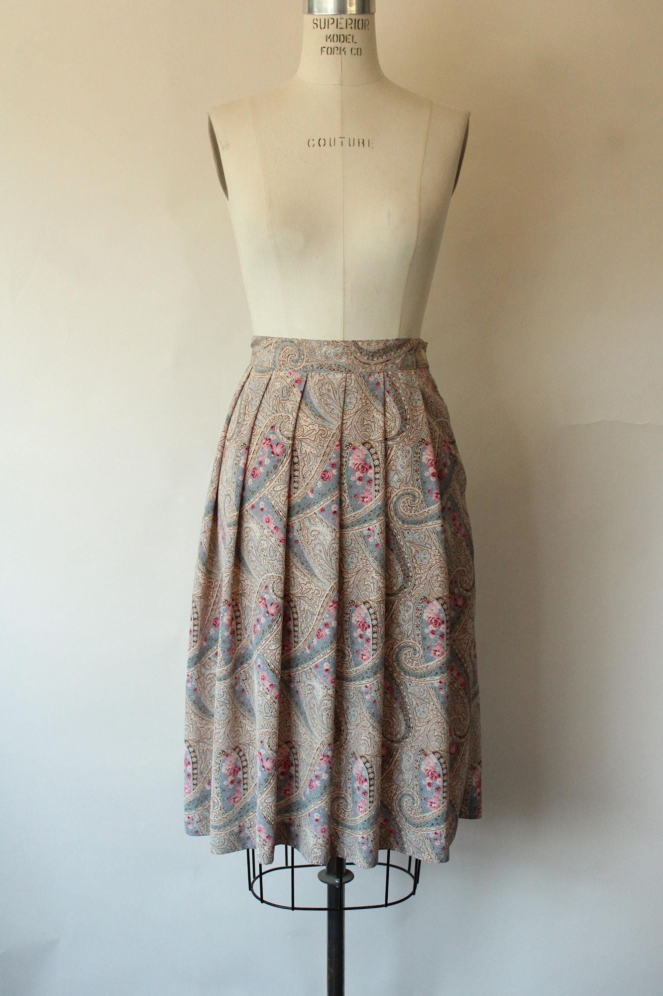 Vintage 1990s Skirt and Blouse Set by Koret