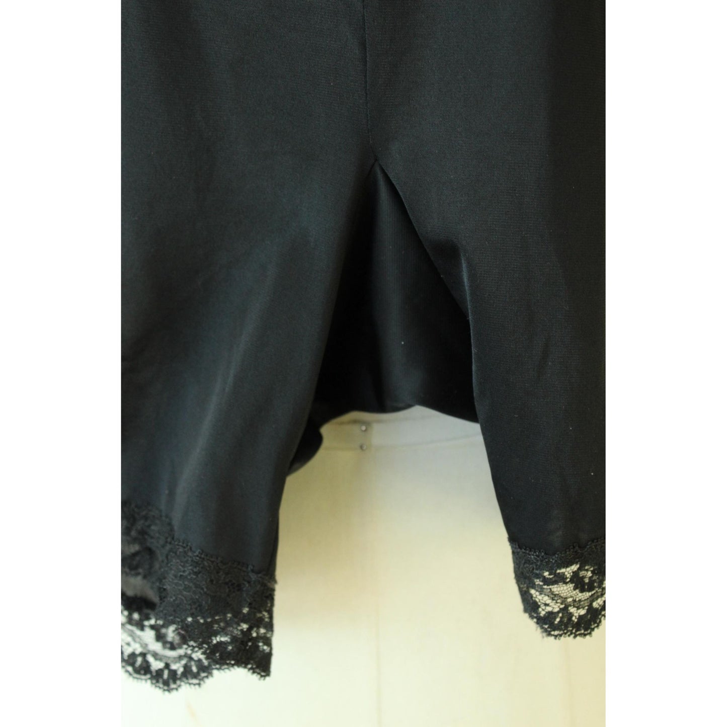 Vintage 1950s 1960s Black Vasserette Jr by Munsingwear Tap Pant