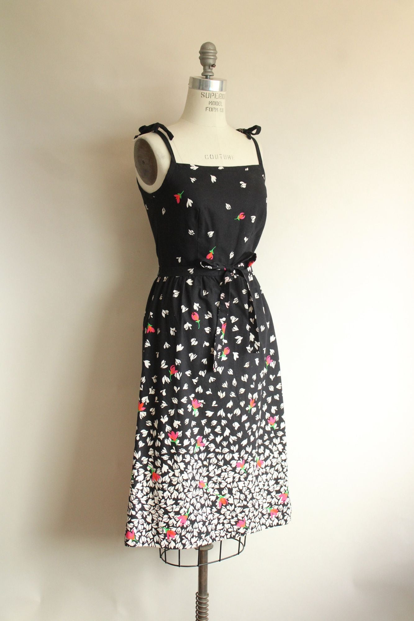 Vintage 1960s Malia Honolulu Floral Print Sundress