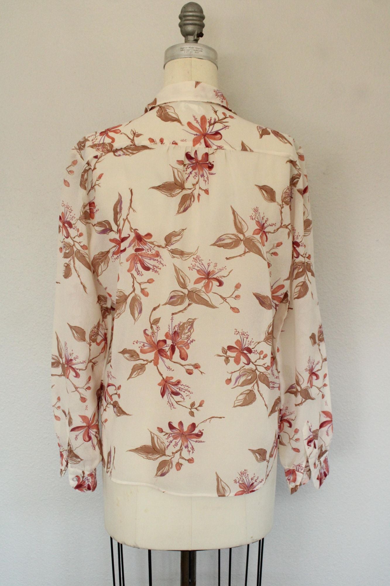 Vintage 1970s Campus Casuals Floral Print Button Down Blouse