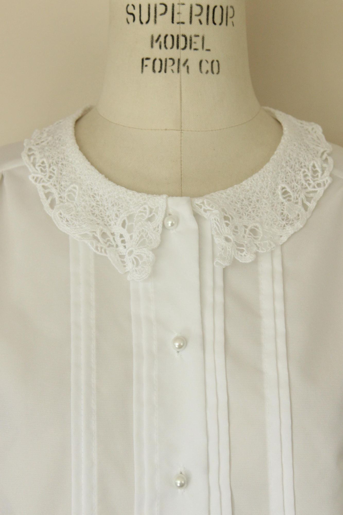 Vintage 1980s 1990s Volup Ms. Bond White Blouse