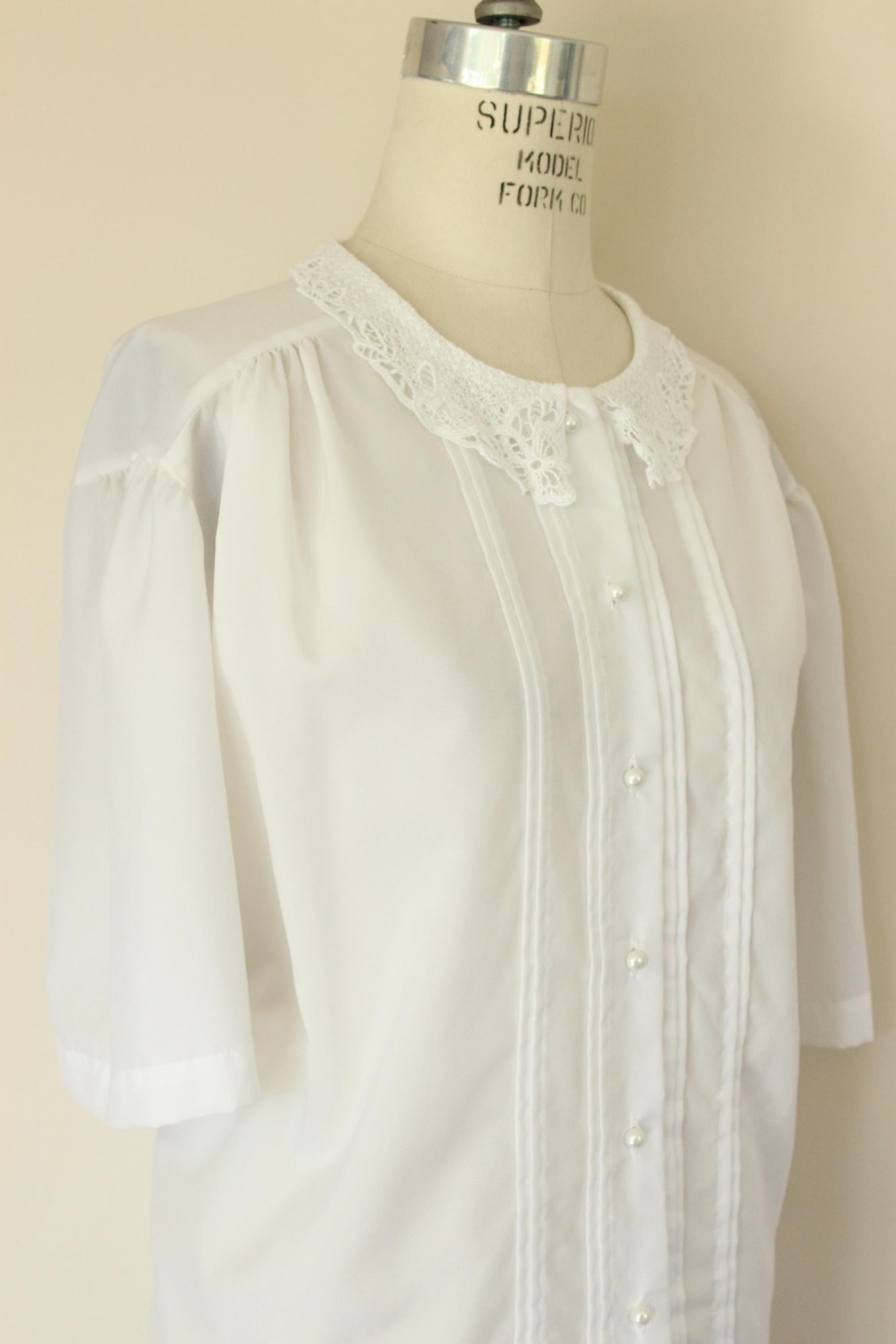 Vintage 1980s 1990s Volup Ms. Bond White Blouse