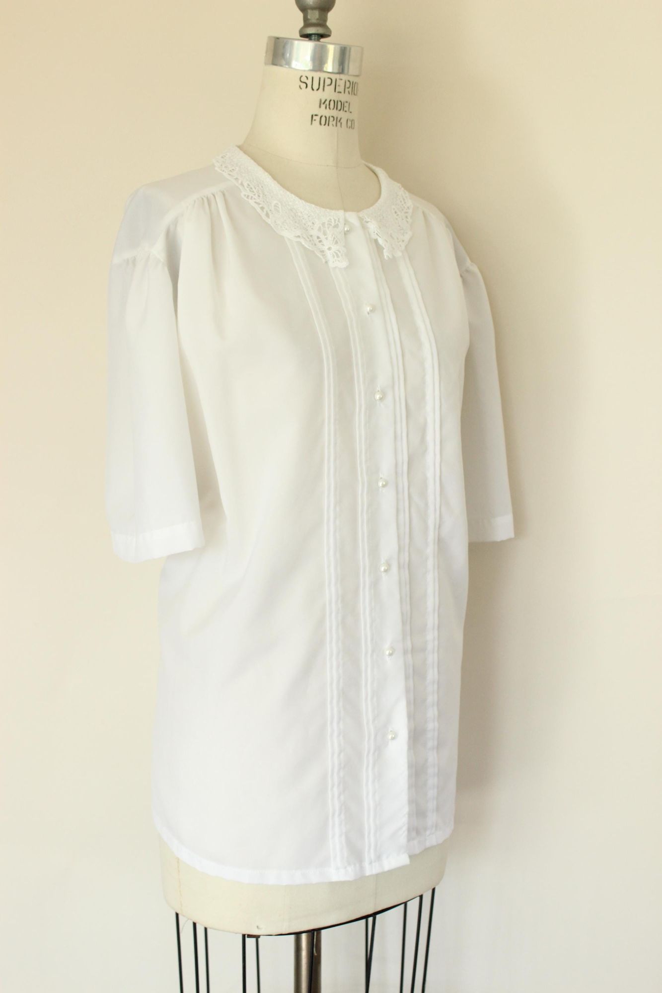 Vintage 1980s 1990s Volup Ms. Bond White Blouse