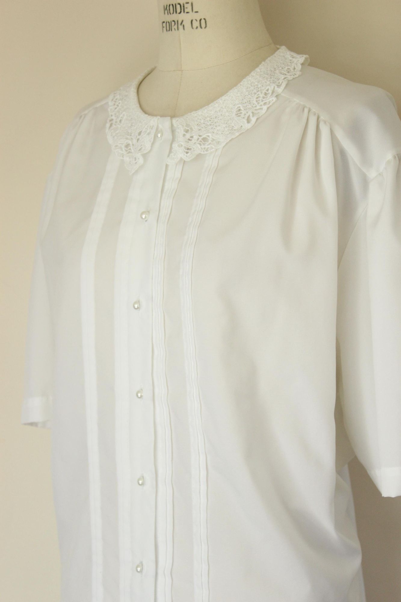 Vintage 1980s 1990s Volup Ms. Bond White Blouse