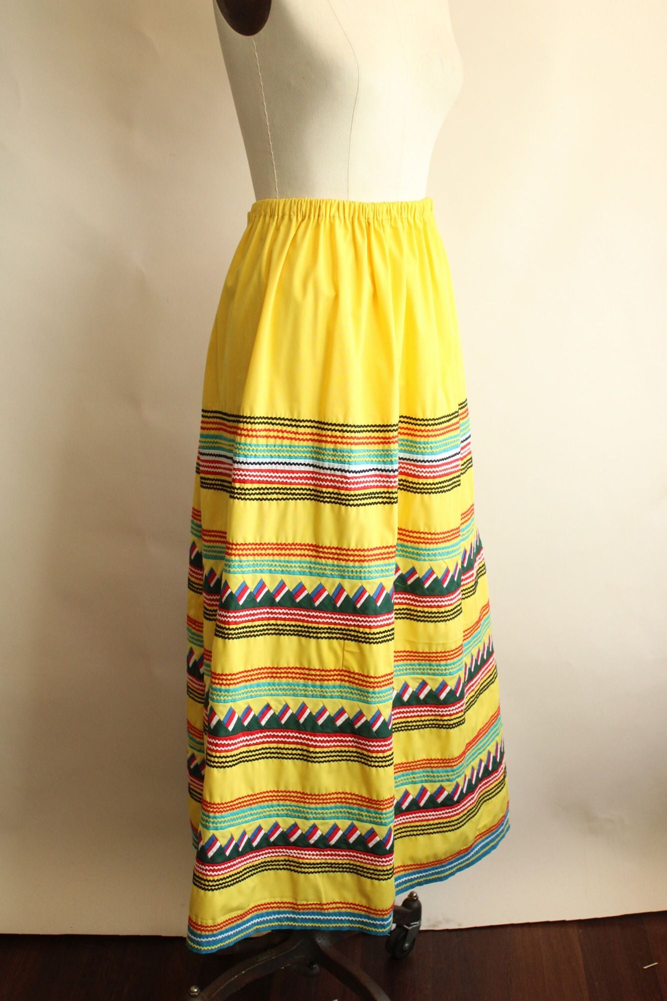 Vintage 1970s Yellow Mexican Maxiskirt