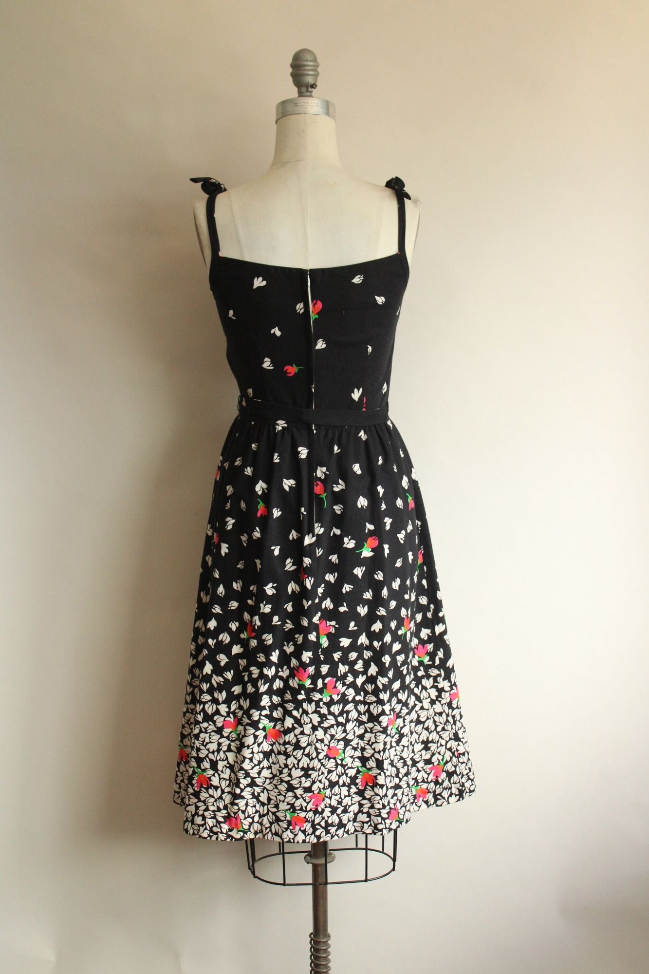 Vintage 1960s Malia Honolulu Floral Print Sundress