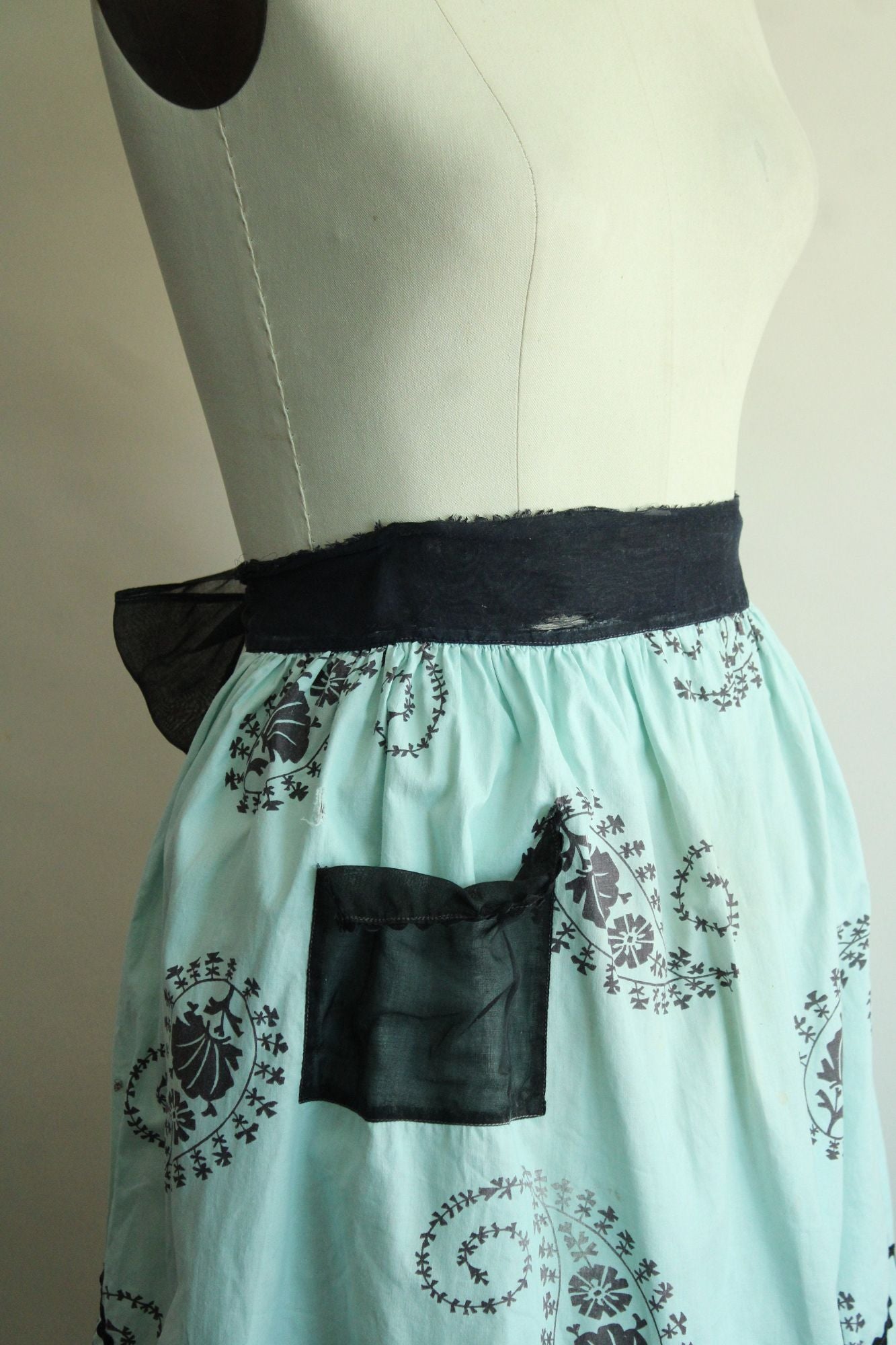 Vintage 1960s Apron, Mint Green and Black Cotton Half Apron with Ricrac Trim