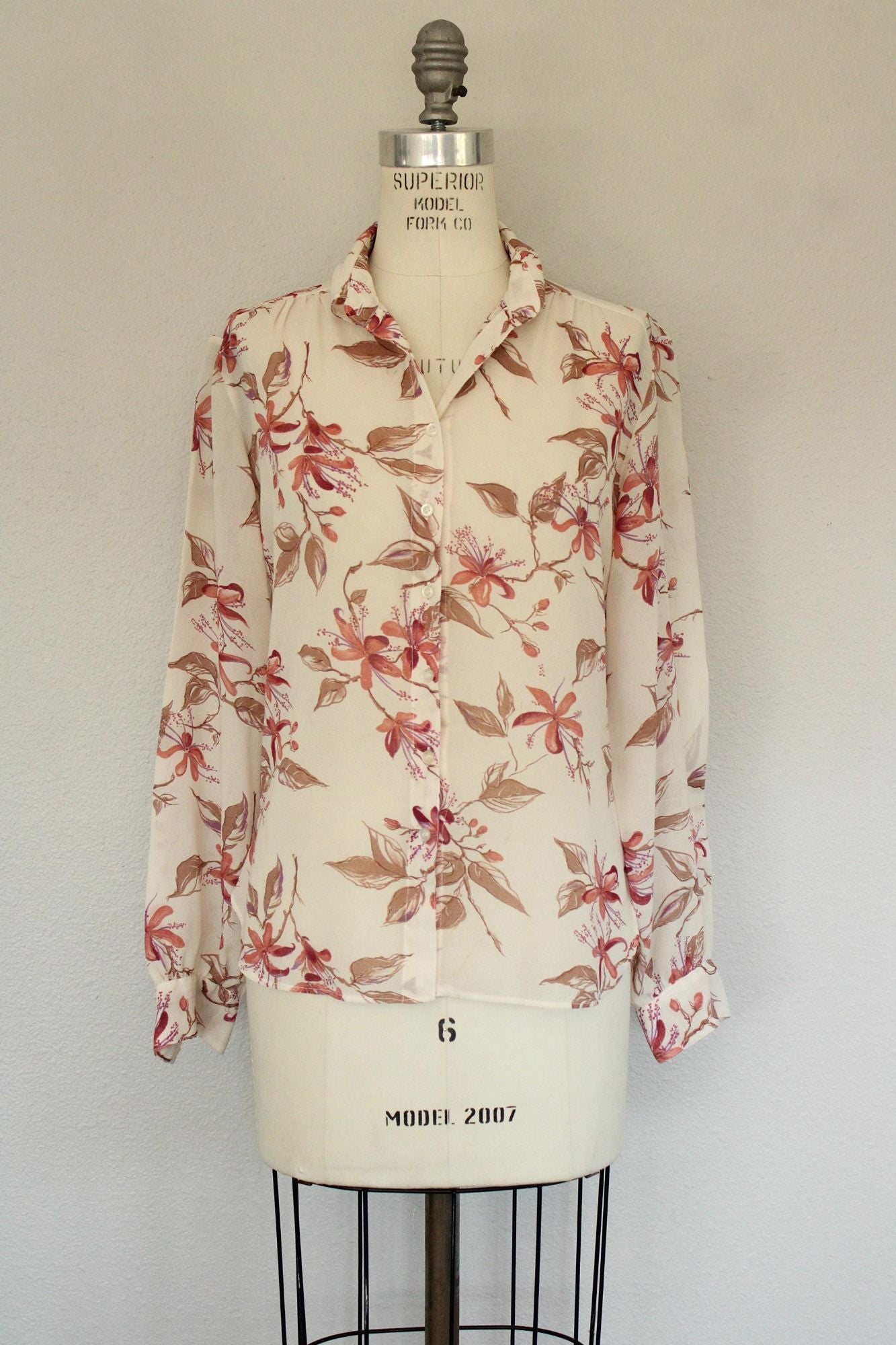 Vintage 1970s Campus Casuals Floral Print Button Down Blouse