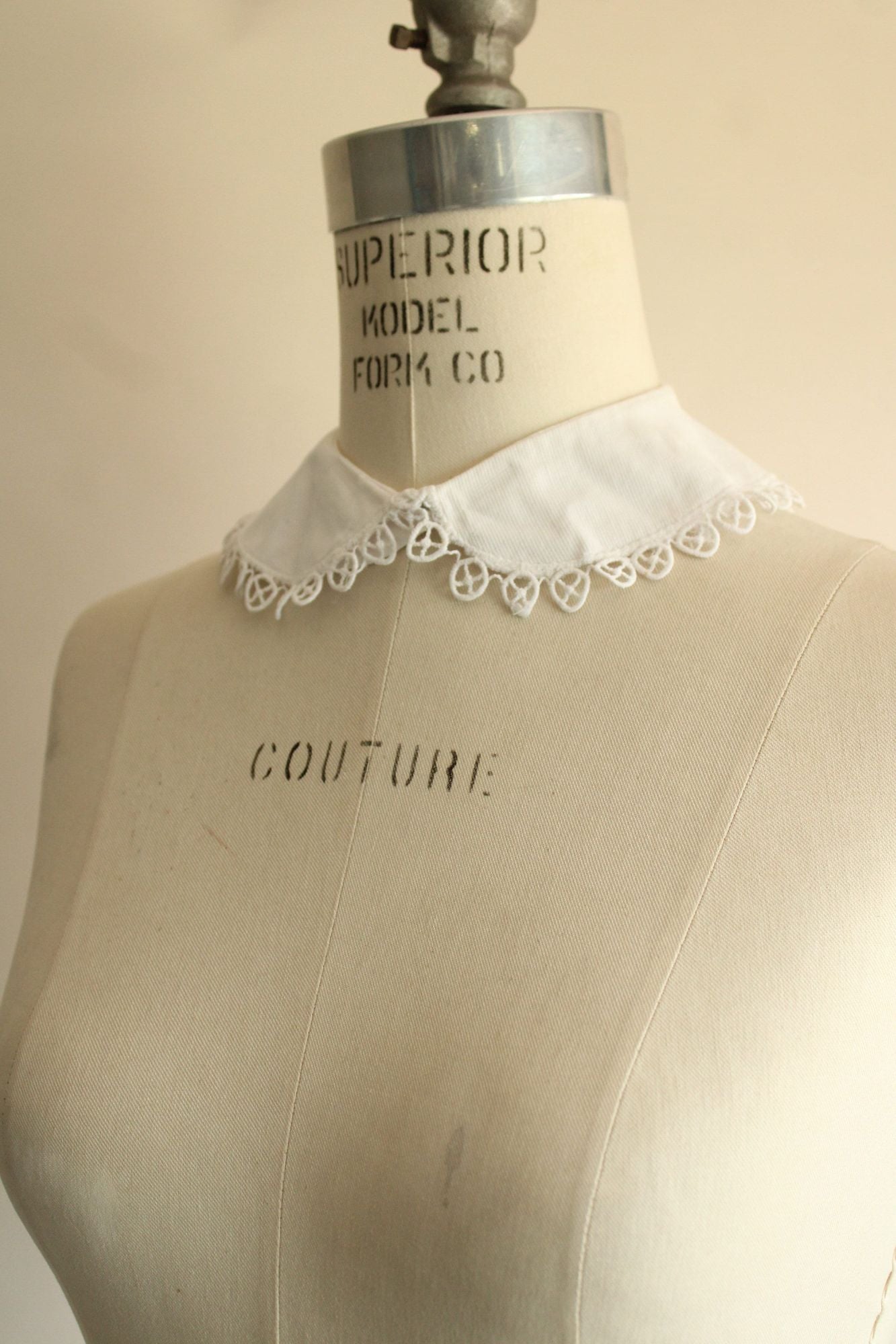 Vintage 1950s 1960s White Blouse Collar