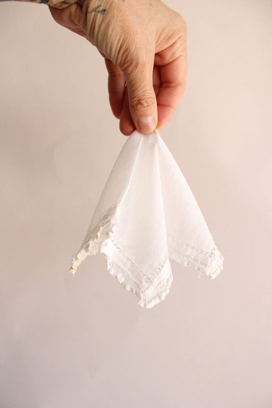 Vintage 1920s 1930s Handkerchief in White Linen with Cutwork