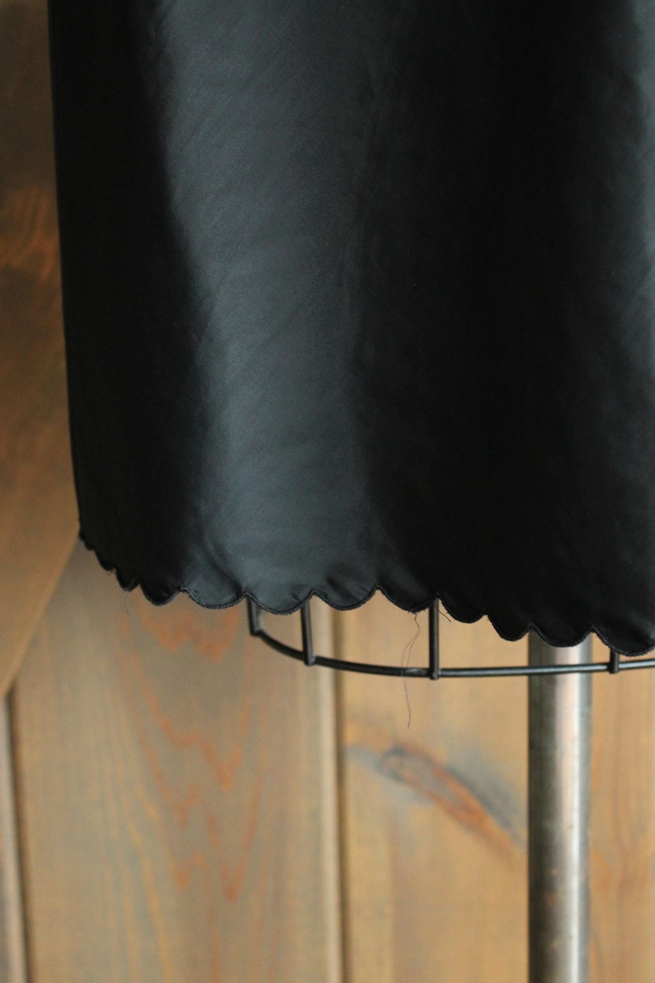 Vintage 1950s 1960s Black Taffeta Half Slip