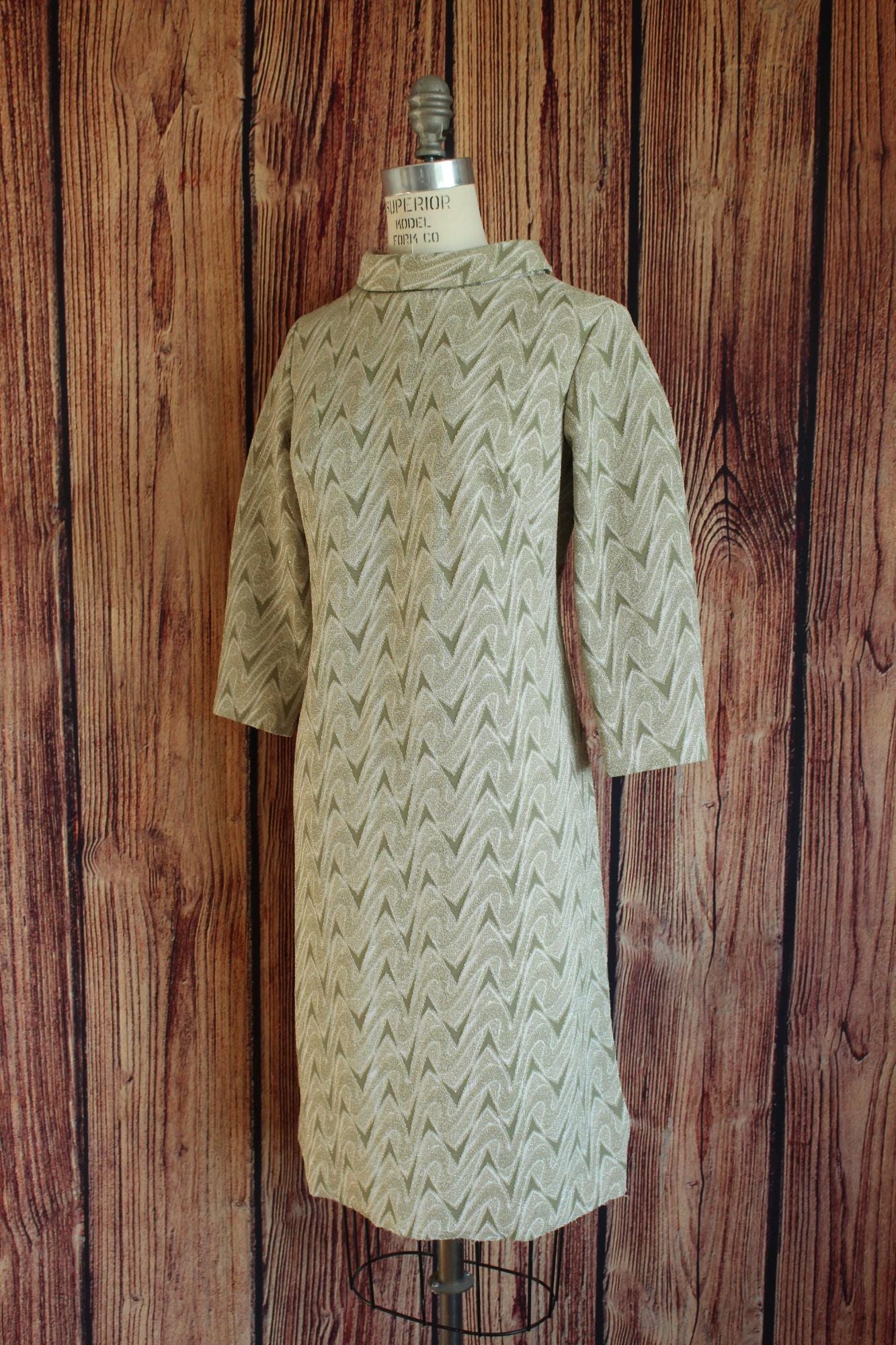 Vintage 1960s Volup Green and Gold Metallic Mod Dress