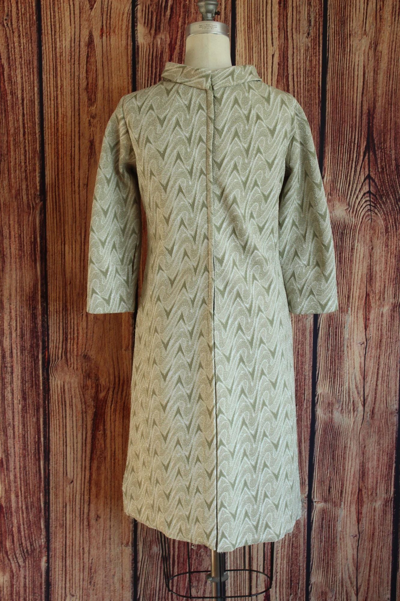 Vintage 1960s Volup Green and Gold Metallic Mod Dress