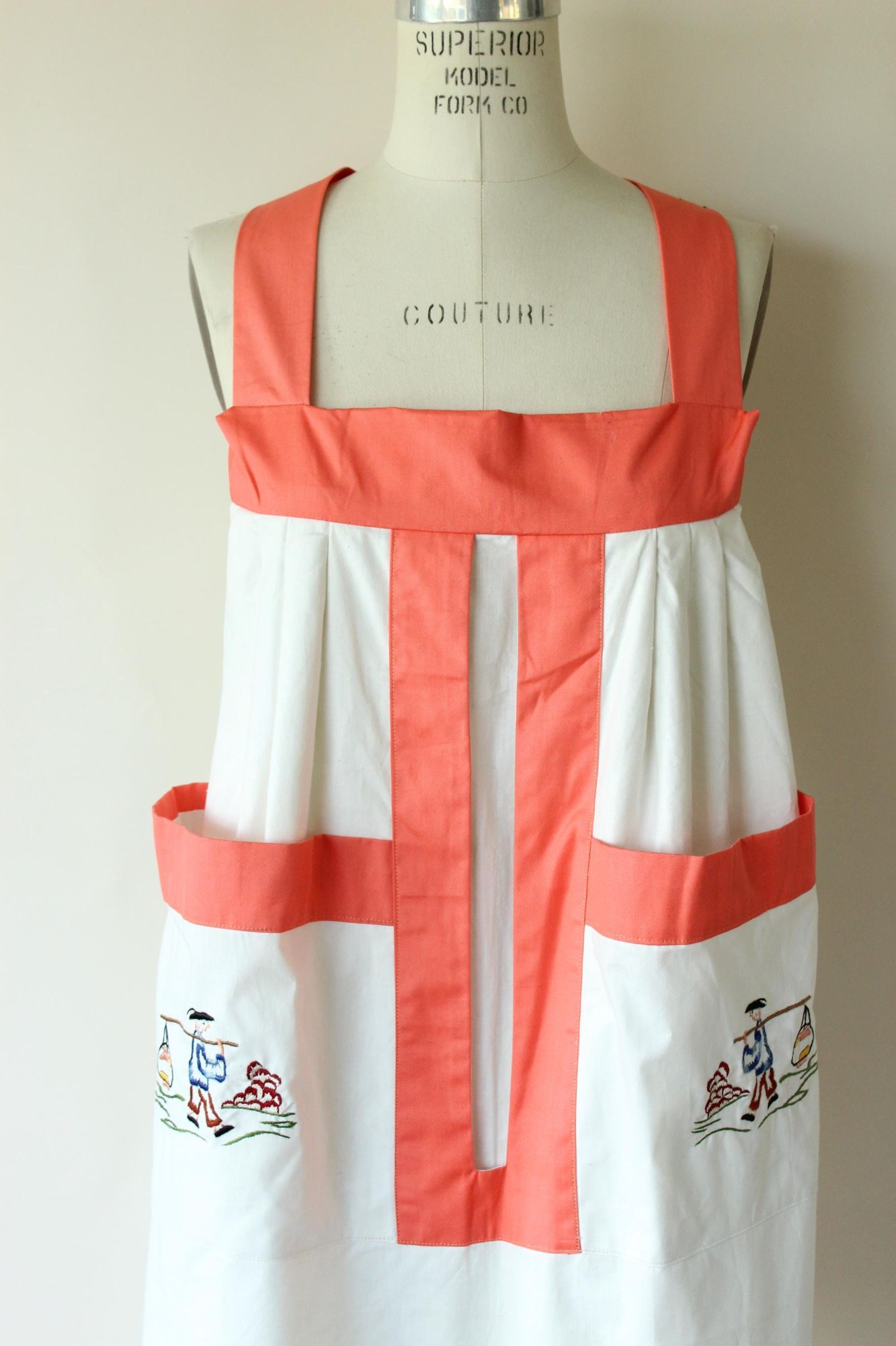 Vintage 1960s Orange Asian Themed Apron With Pockets