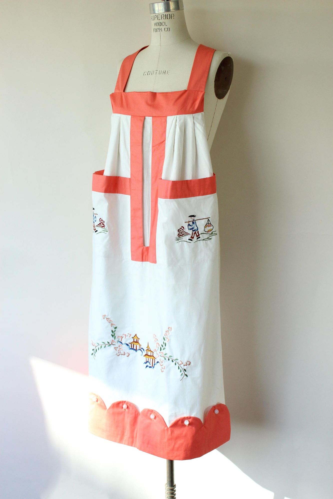 Vintage 1960s Orange Asian Themed Apron With Pockets