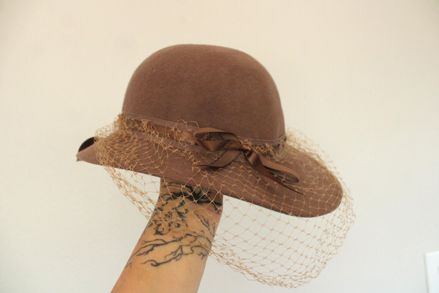 Vintage 1950s 1960s Brown Wool Felt Wide Brimmed Hat with Veil