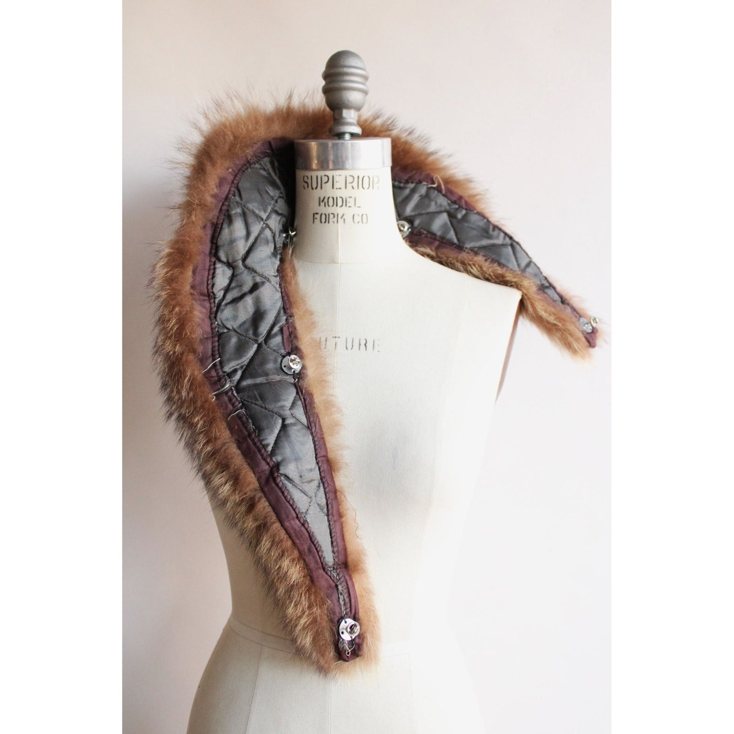 Vintage 1960s 1970s Fur Collar