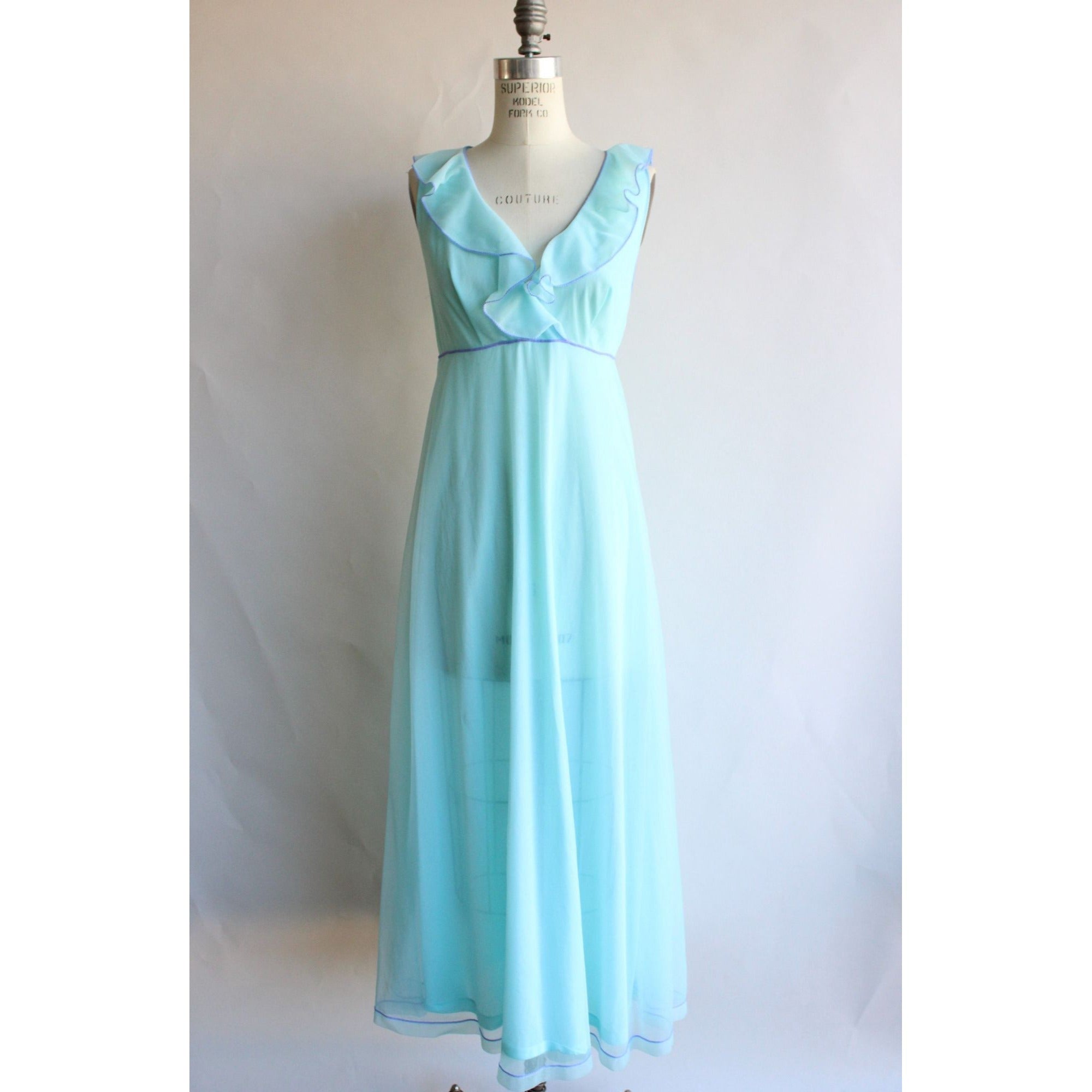 Vintage 1960s Blue Gossard Artemis Nightgown – Toadstool Farm Vintage