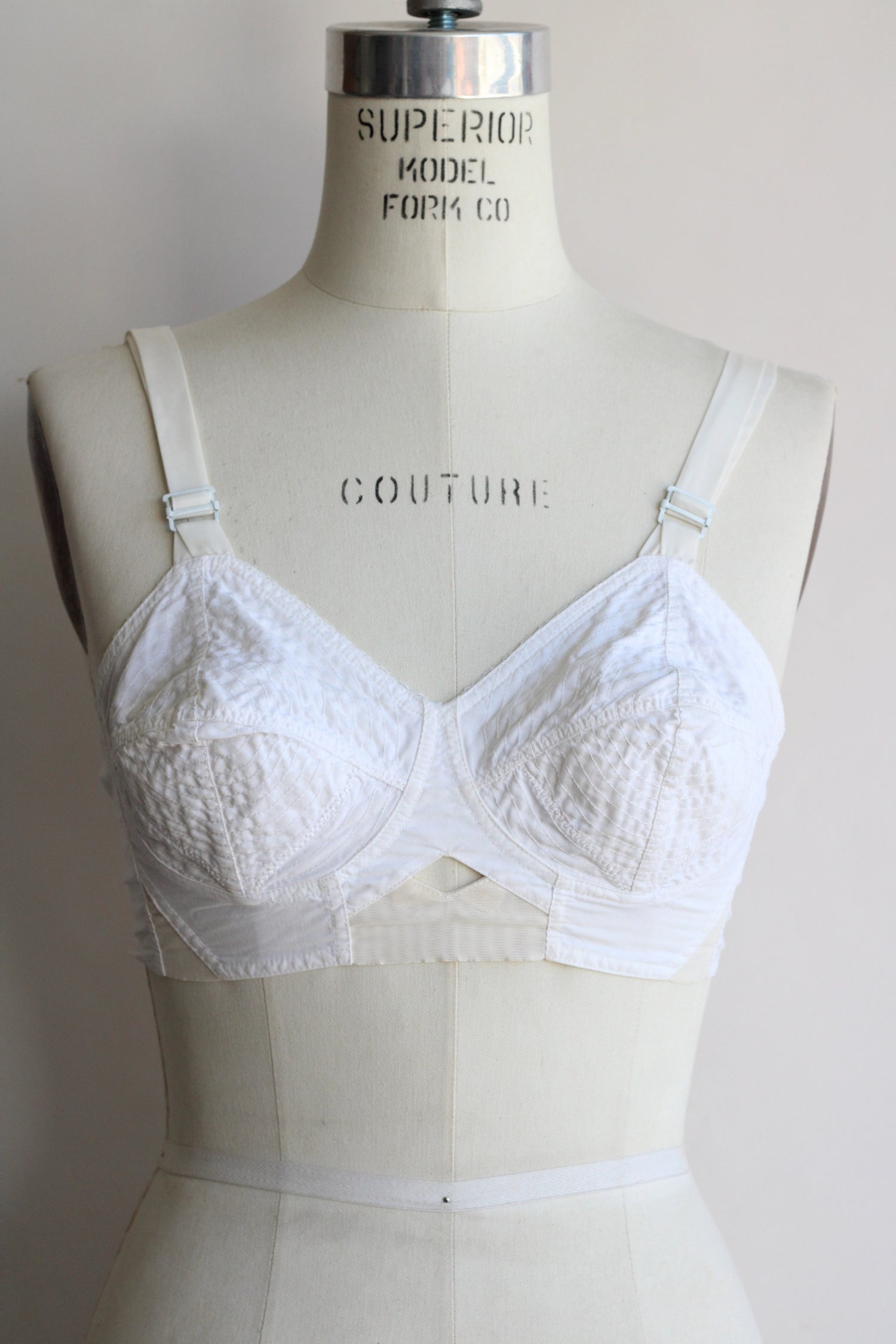 Vintage 1950's bullet bra~ 42 C cotton deadstock with tags, Hatties Vintage  Clothing
