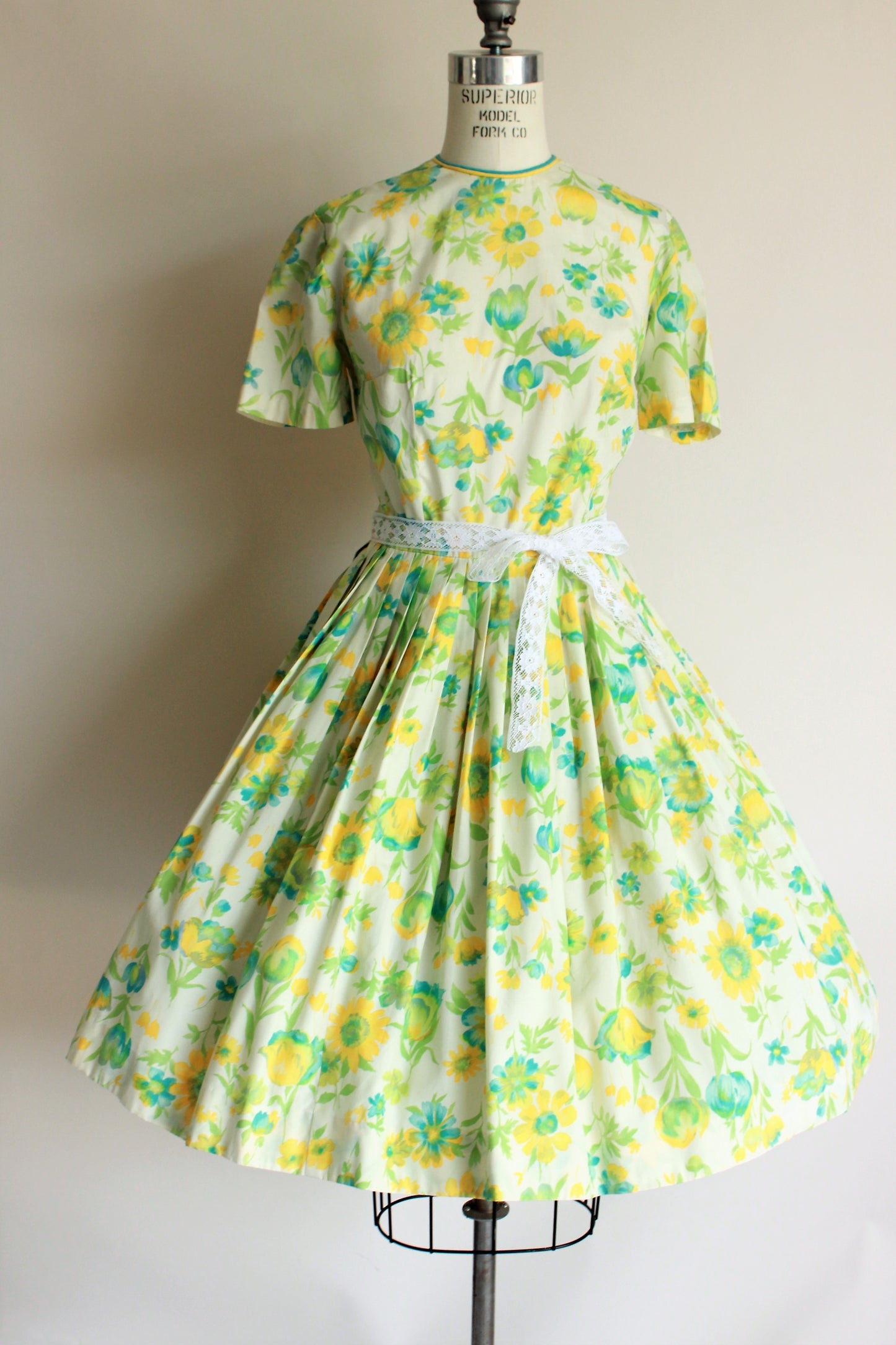 Vintage 1950s Green, Yellow and Blue Floral Print Dress