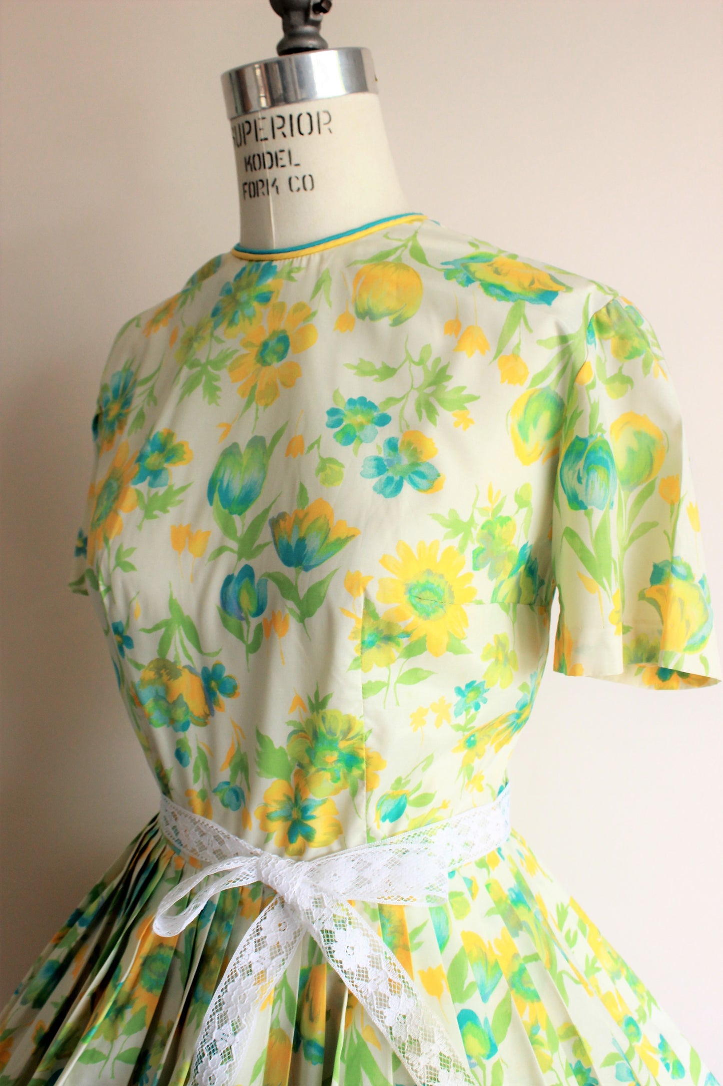 Vintage 1950s Green, Yellow and Blue Floral Print Dress