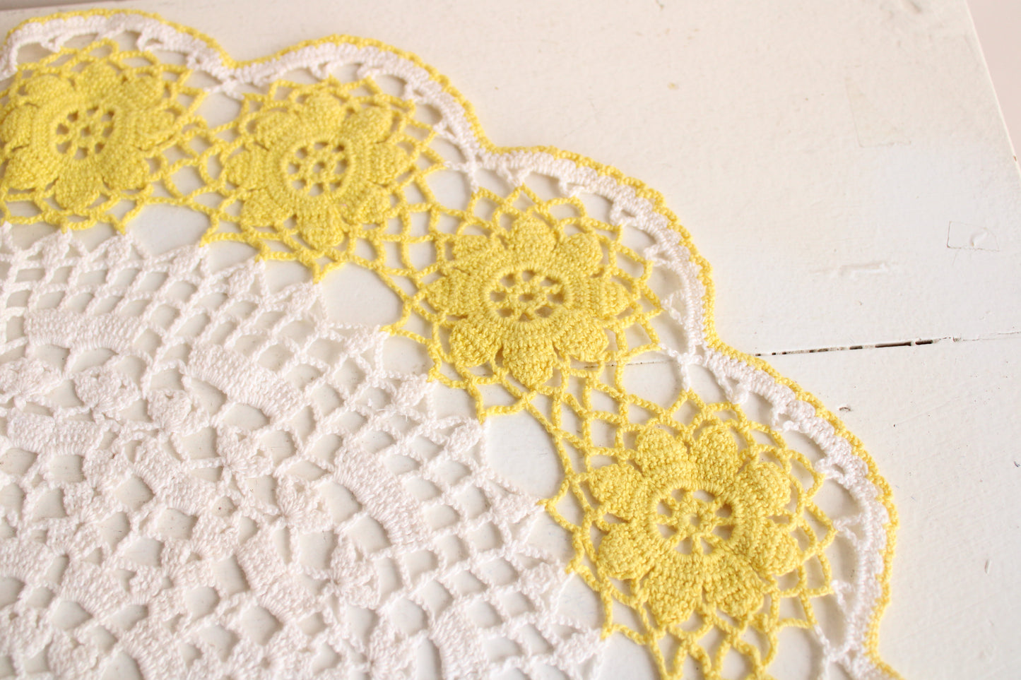 Vintage 1960s Doily in White and Yellow