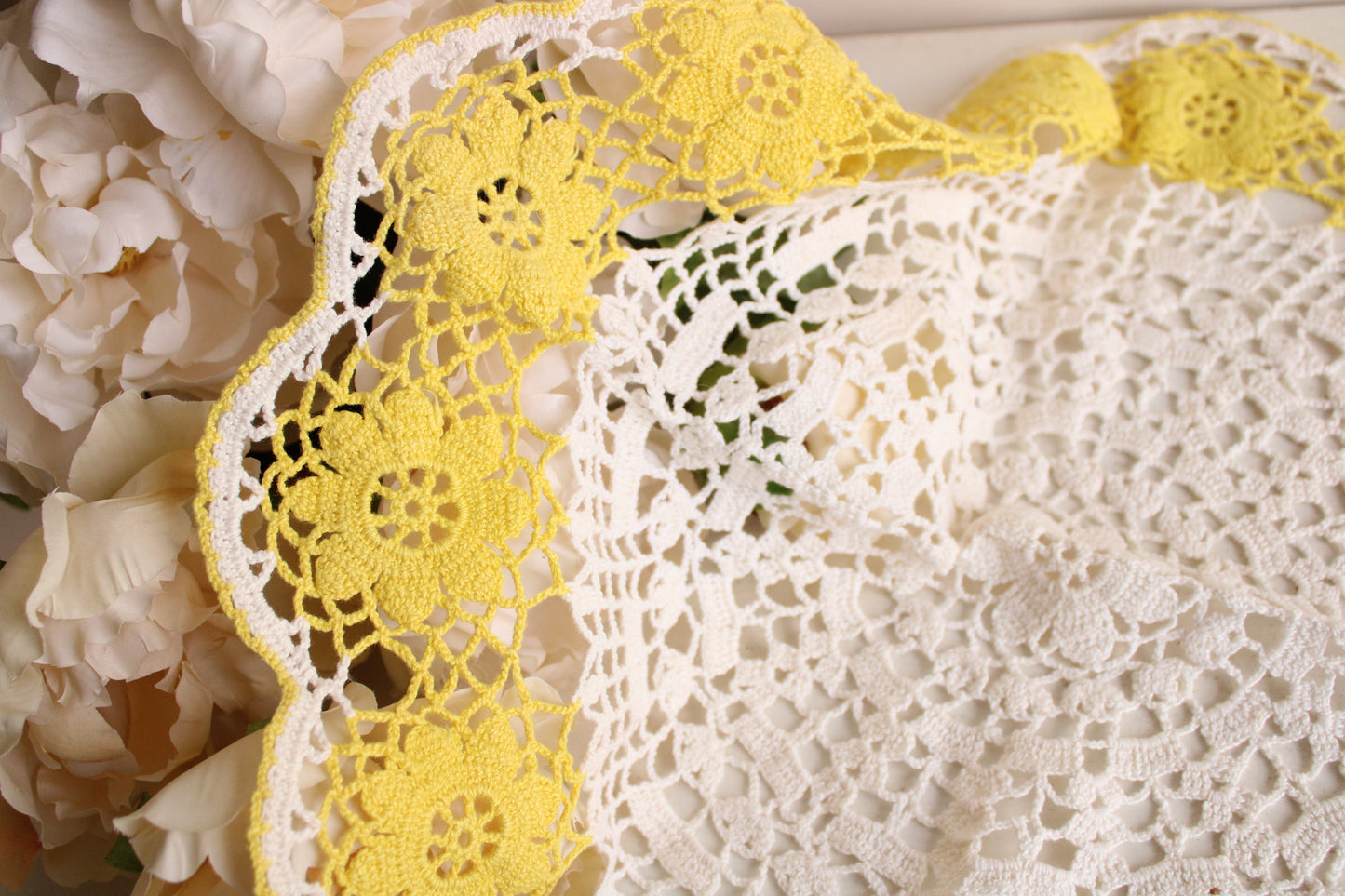 Vintage 1960s Doily in White and Yellow