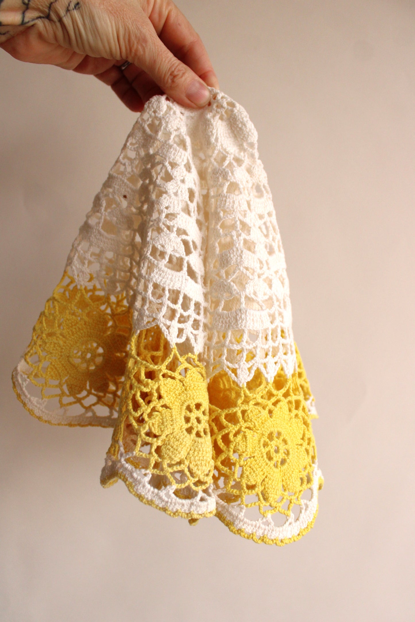 Vintage 1960s Doily in White and Yellow