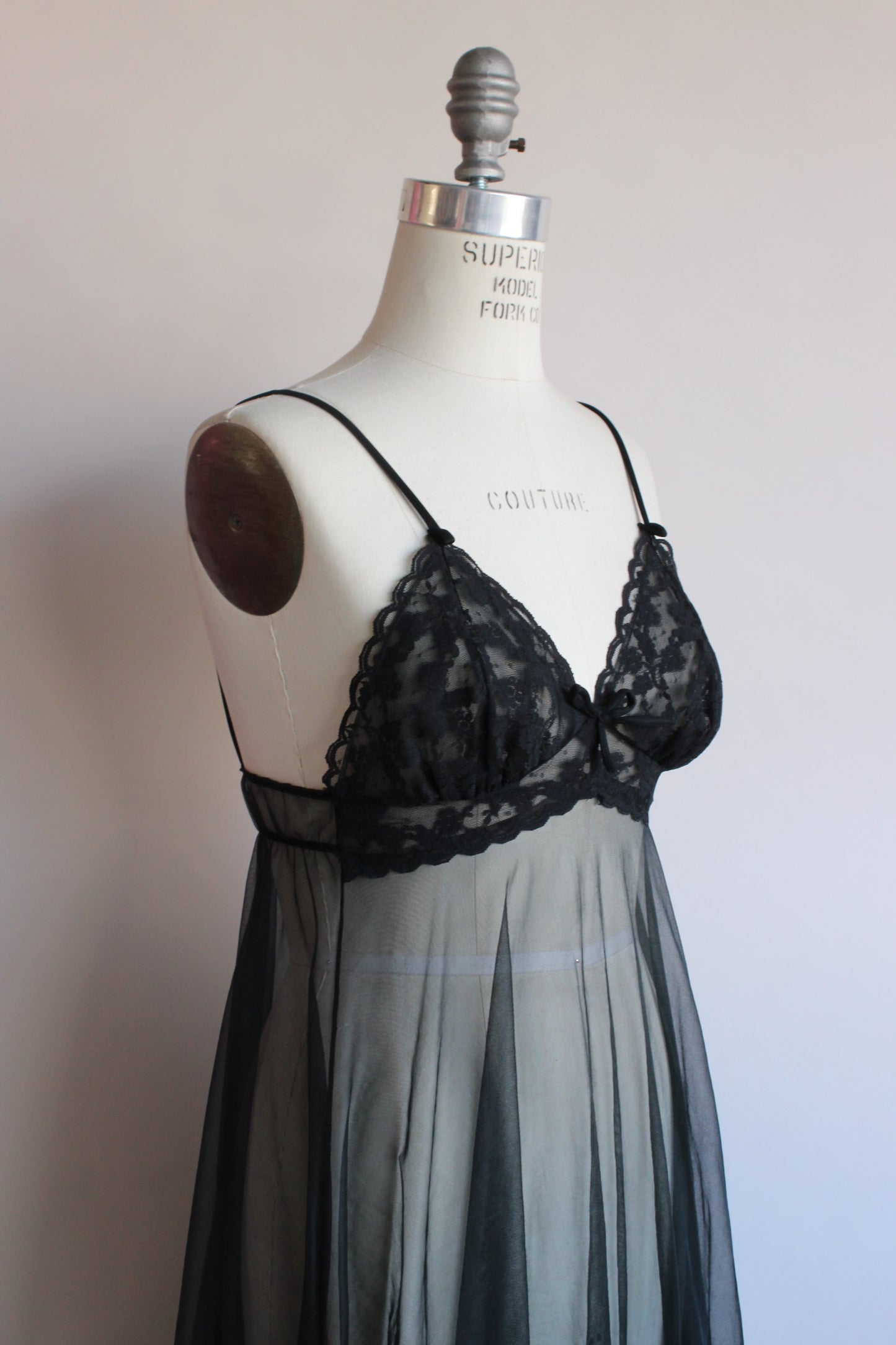 Vintage 1960s Black Peignoir Robe And Nightgown Set